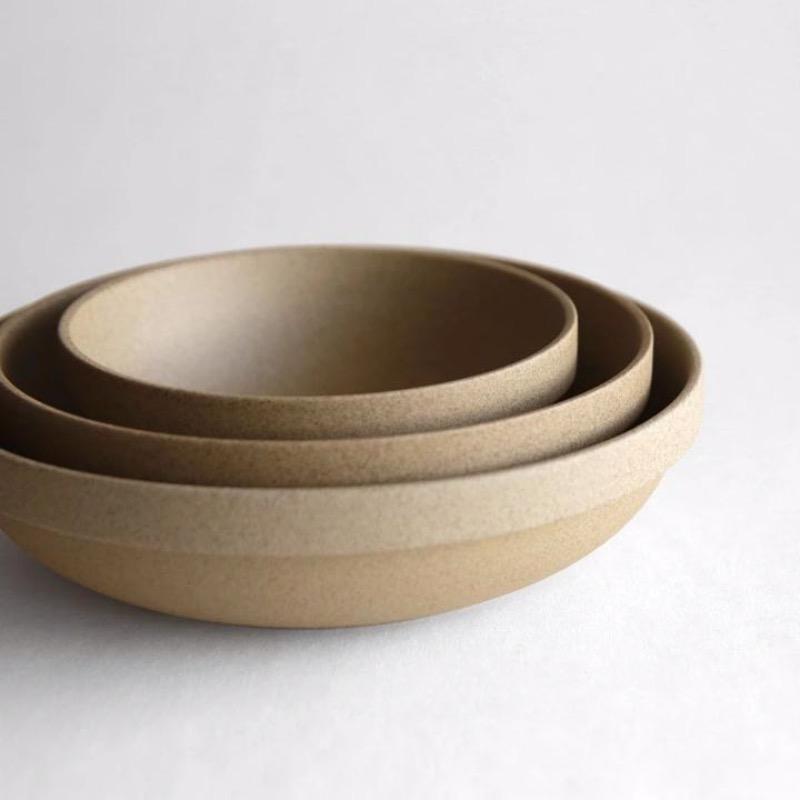 Hasami - Low Round Bowl // Natural - Kitchenware - DANSKmadeforrooms