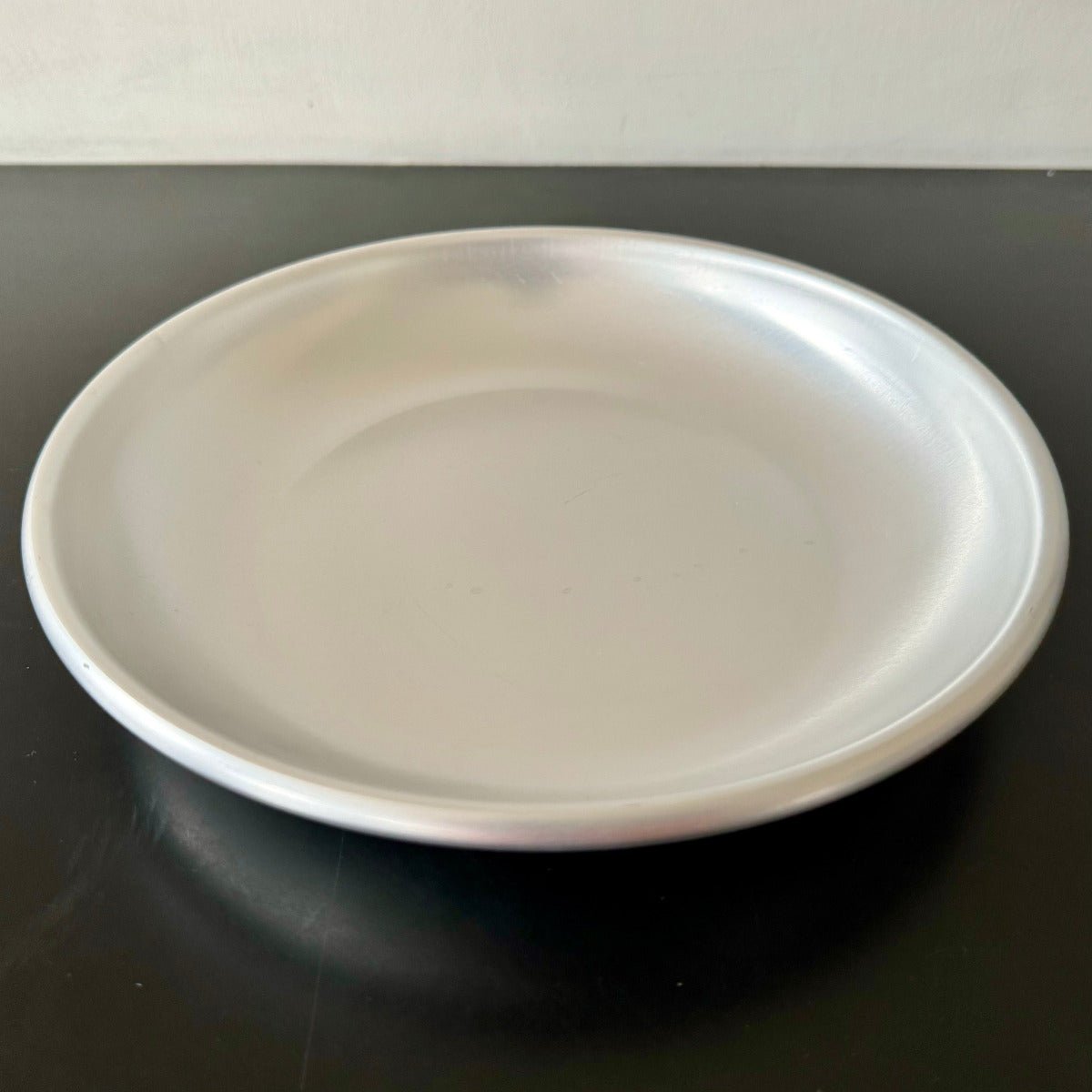 Kitchen Objects - Round Aluminium Tray - Kitchenware - DANSKmadeforrooms